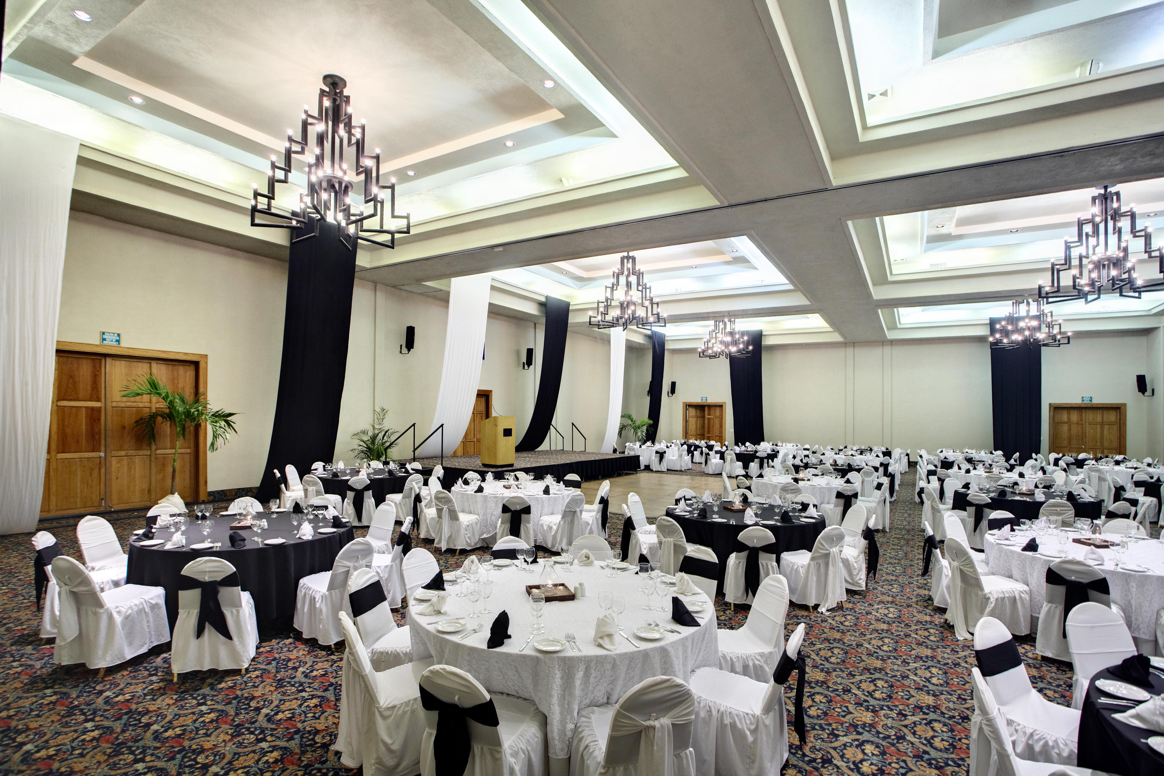 Barcelo Karmina Hotel Манзанило Екстериор снимка The ballroom