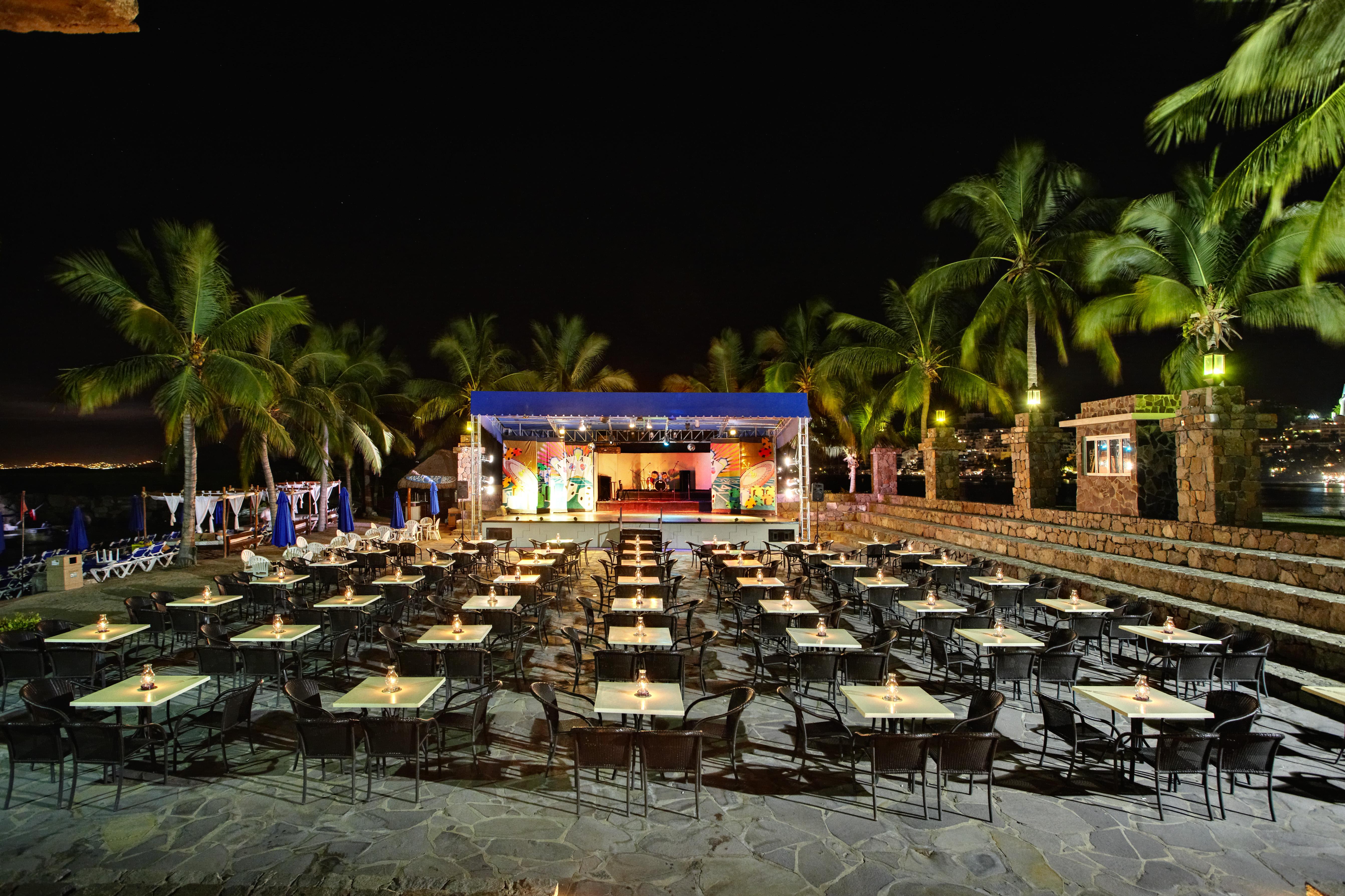 Barcelo Karmina Hotel Манзанило Екстериор снимка The stage at the resort